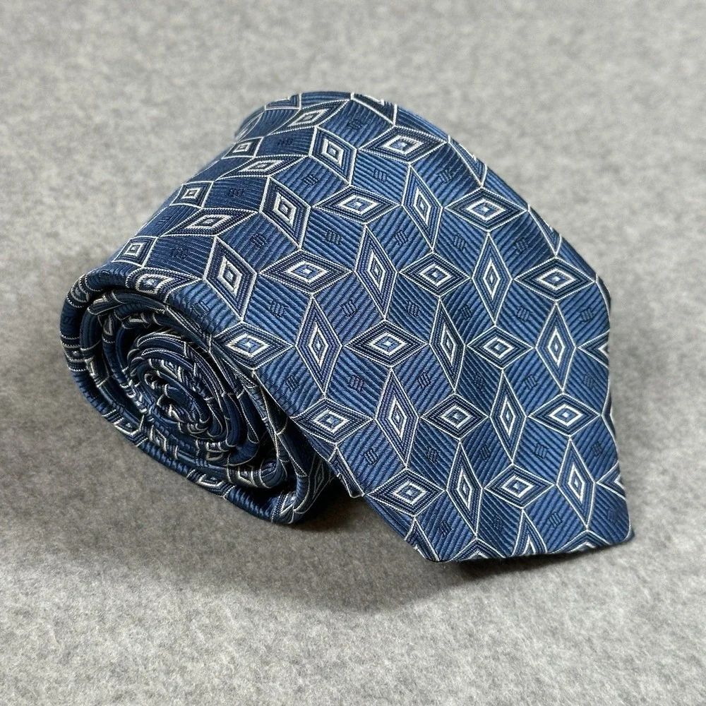 Jos A Bank Executive Collection 100% Silk Blue Geometric Diamond Tie 61x3.5in